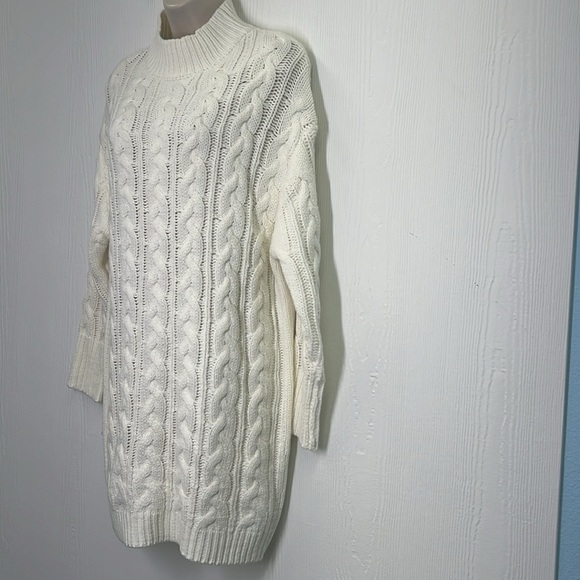 Dreamers - Mock Neck Cable Knit Chunky Ivory Sweater Dress Size Small / Medium - Picture 5 of 12